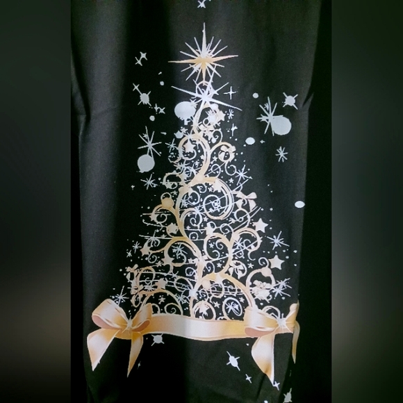 NWT! Christmas Tree T-shirt Size Large - Picture 2 of 4